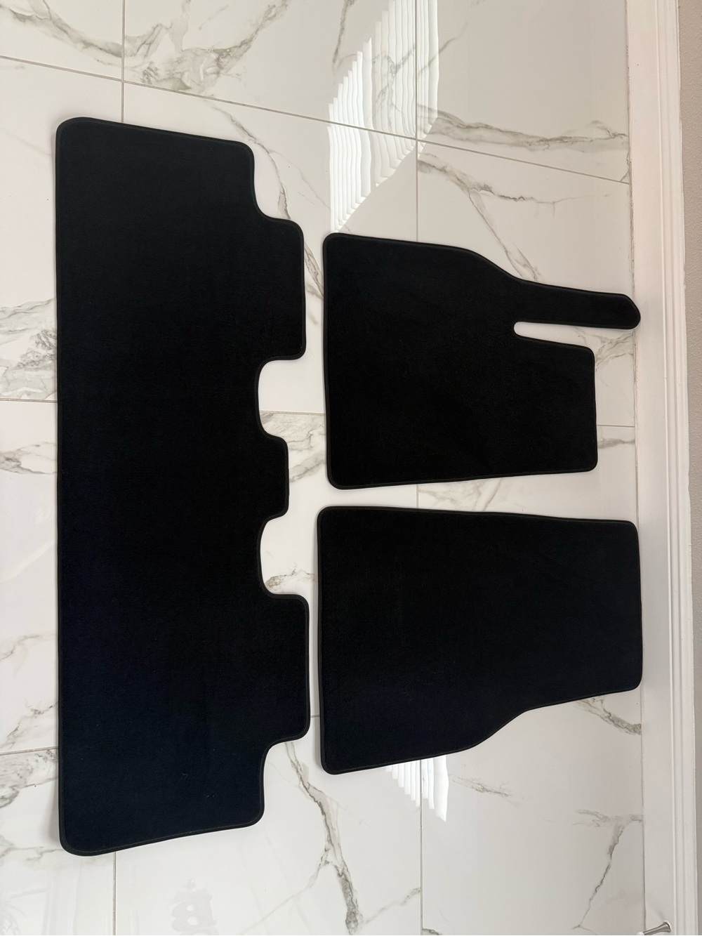 2026 Tesla Model Y Juniper OEM Carpet Floor Mats Black 3-Piece NEW